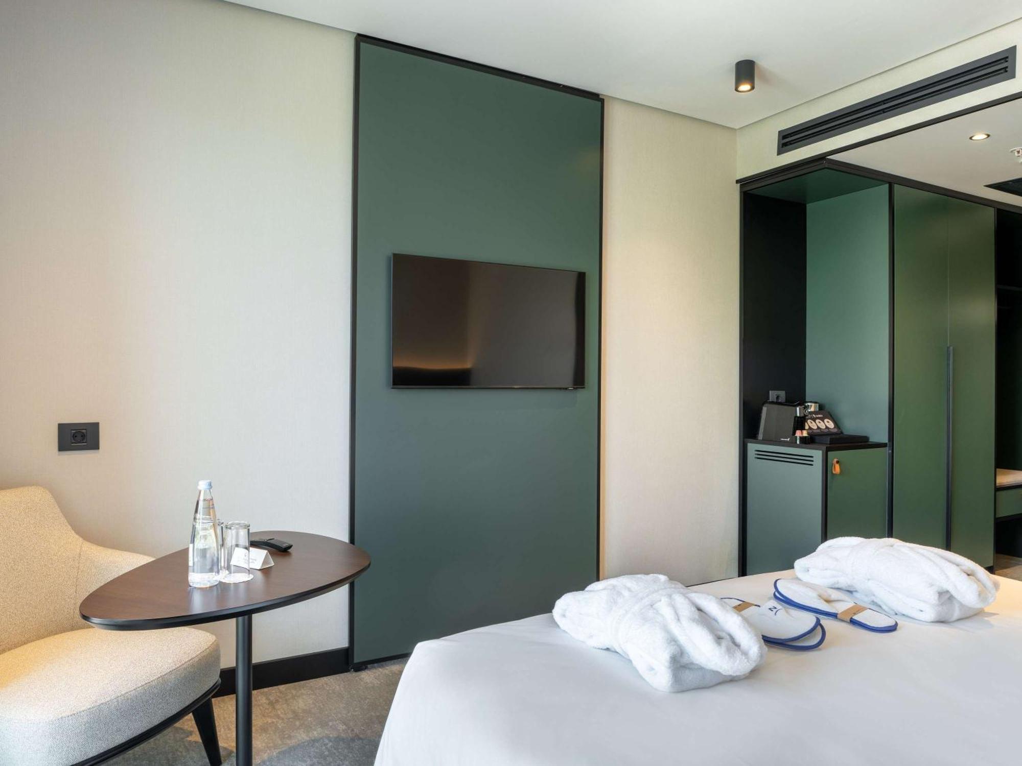 Novotel Tbilisi Center Ngoại thất bức ảnh
