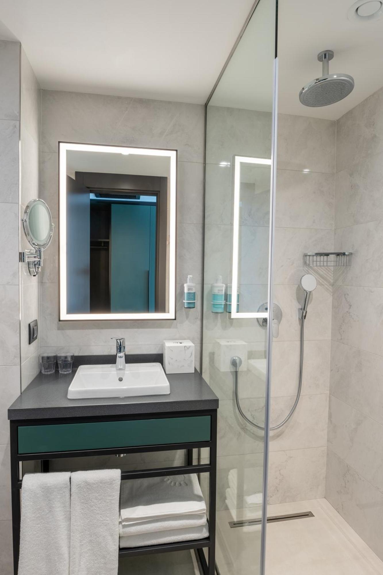Novotel Tbilisi Center Ngoại thất bức ảnh